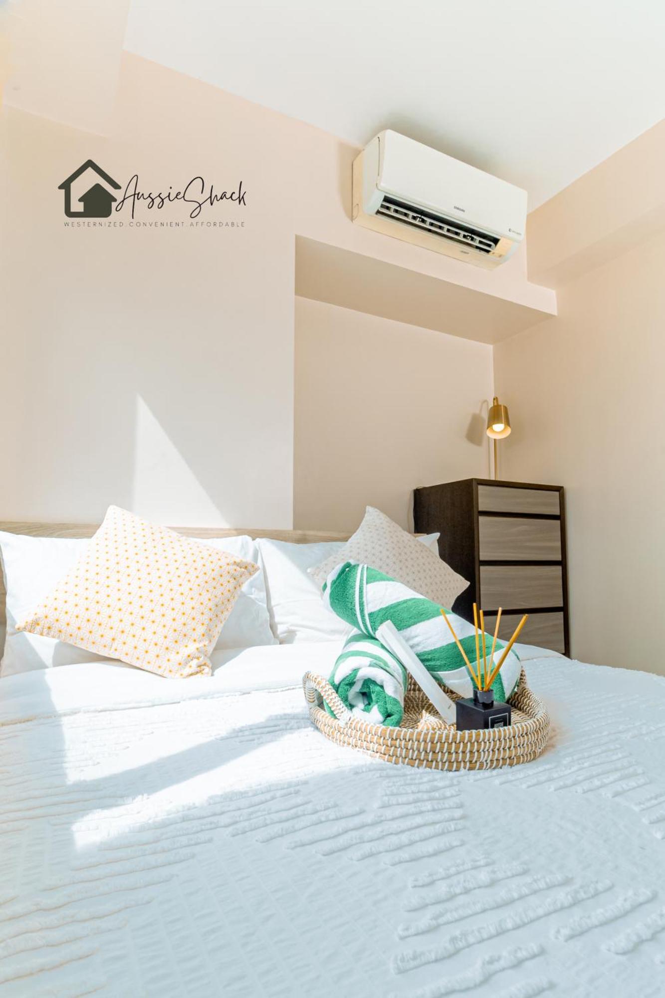Aussie Shack - 2Br Modern Condo With Skyline View Манила Экстерьер фото